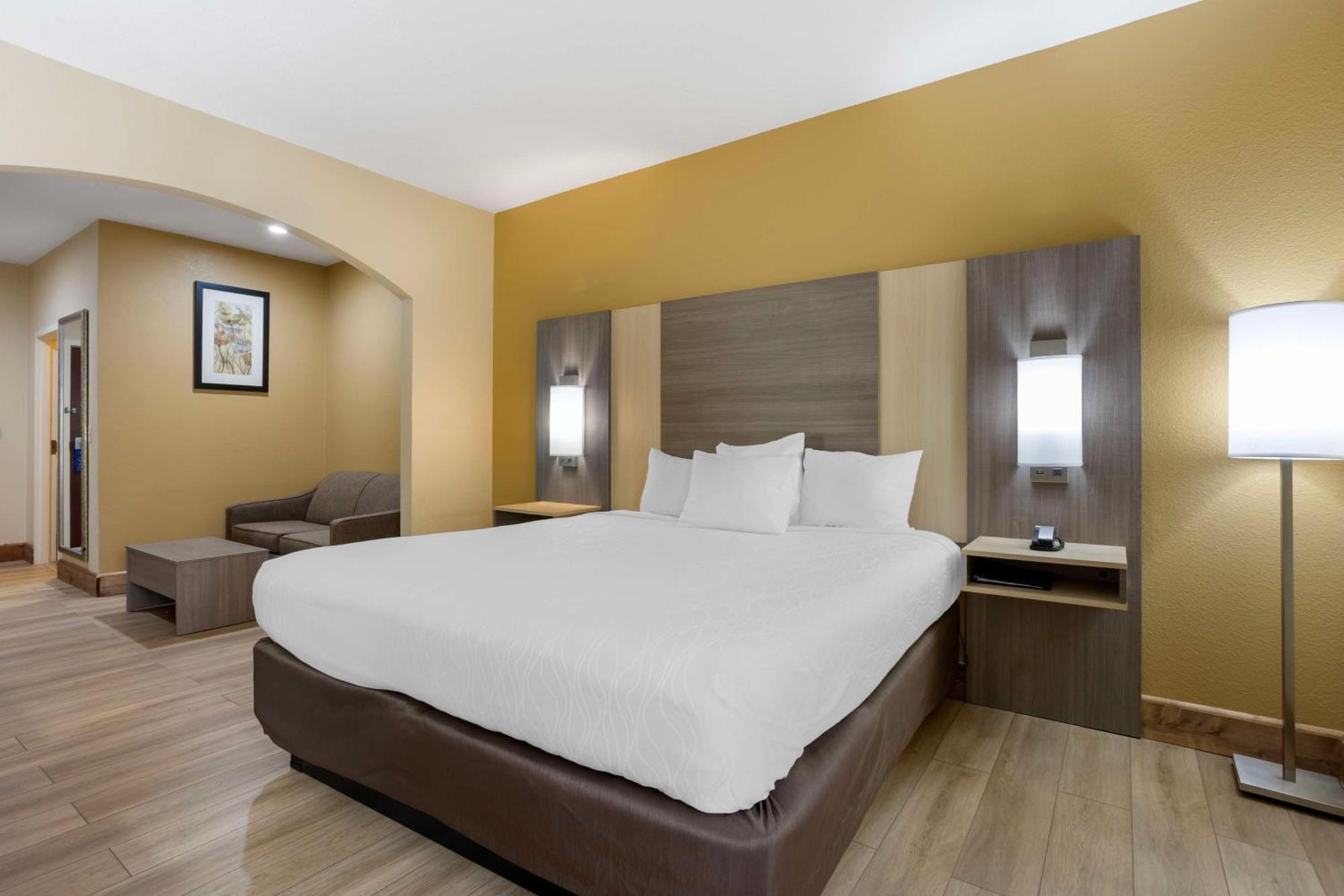Best Western Plus Springfield Airport Inn Exterior photo