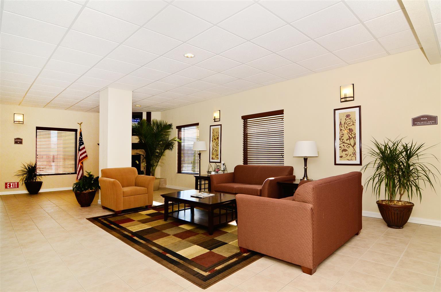 Best Western Plus Springfield Airport Inn Interior photo