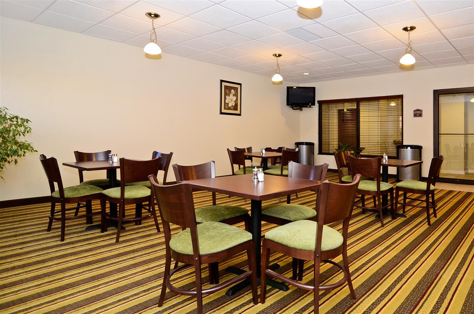 Best Western Plus Springfield Airport Inn Restaurant photo